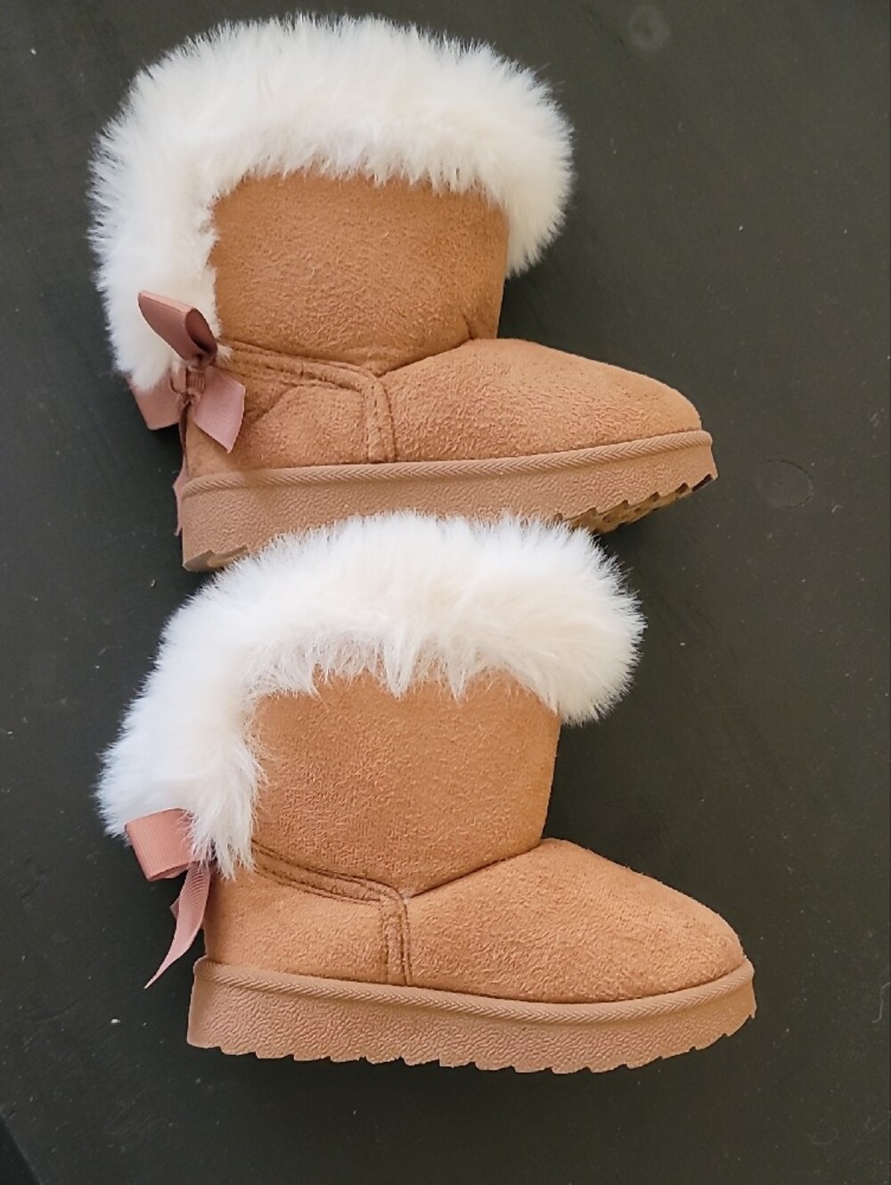 Kidgets' Kids Cozy Faux-Fur Cuffed Winter Boots - Tan/White Toddler US 5/6